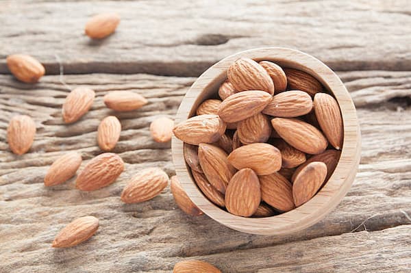 تصویر 4 از قیمت و خرید مغز بادام درختی + فروش ارزان